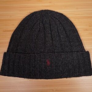 Polo Ralph Lauren Beanie Grey Burgundy 80% Lambs Wool 20% Nylon Brand New